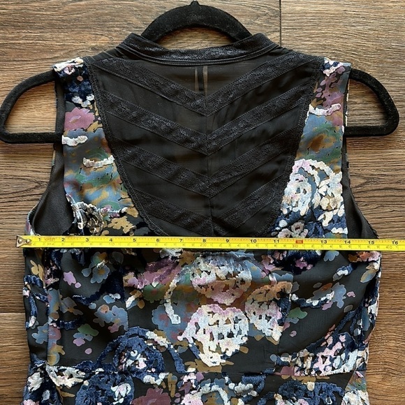 FREE PEOPLE Black velvety and lace flowy dress size 4 - Picture 9 of 12